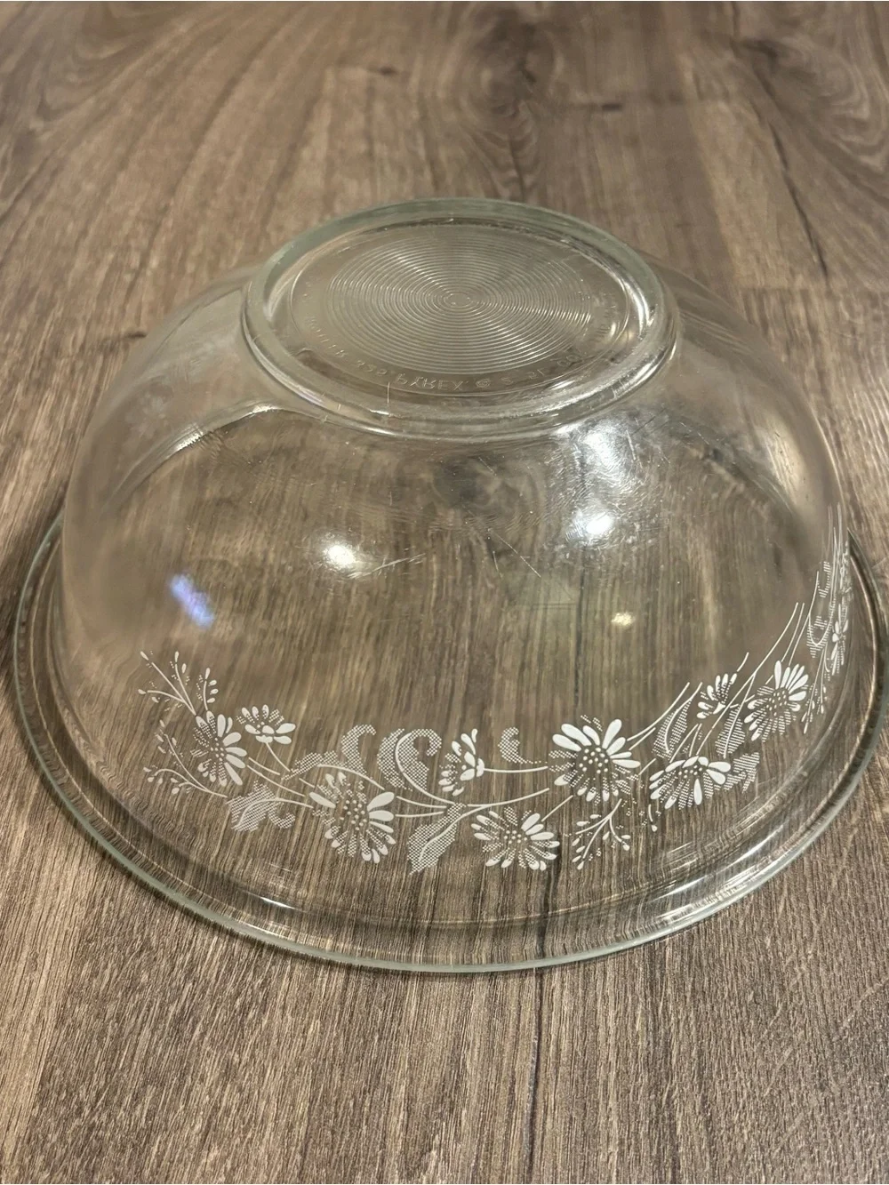 Pyrex Corning USA Colonial Mist Nesting Mixing Bowls Lot of 2  (2.5L & 1L)